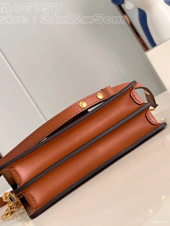 WIS East DAUPHINE LOUIS West-21*12*5CM VUITTON 0716